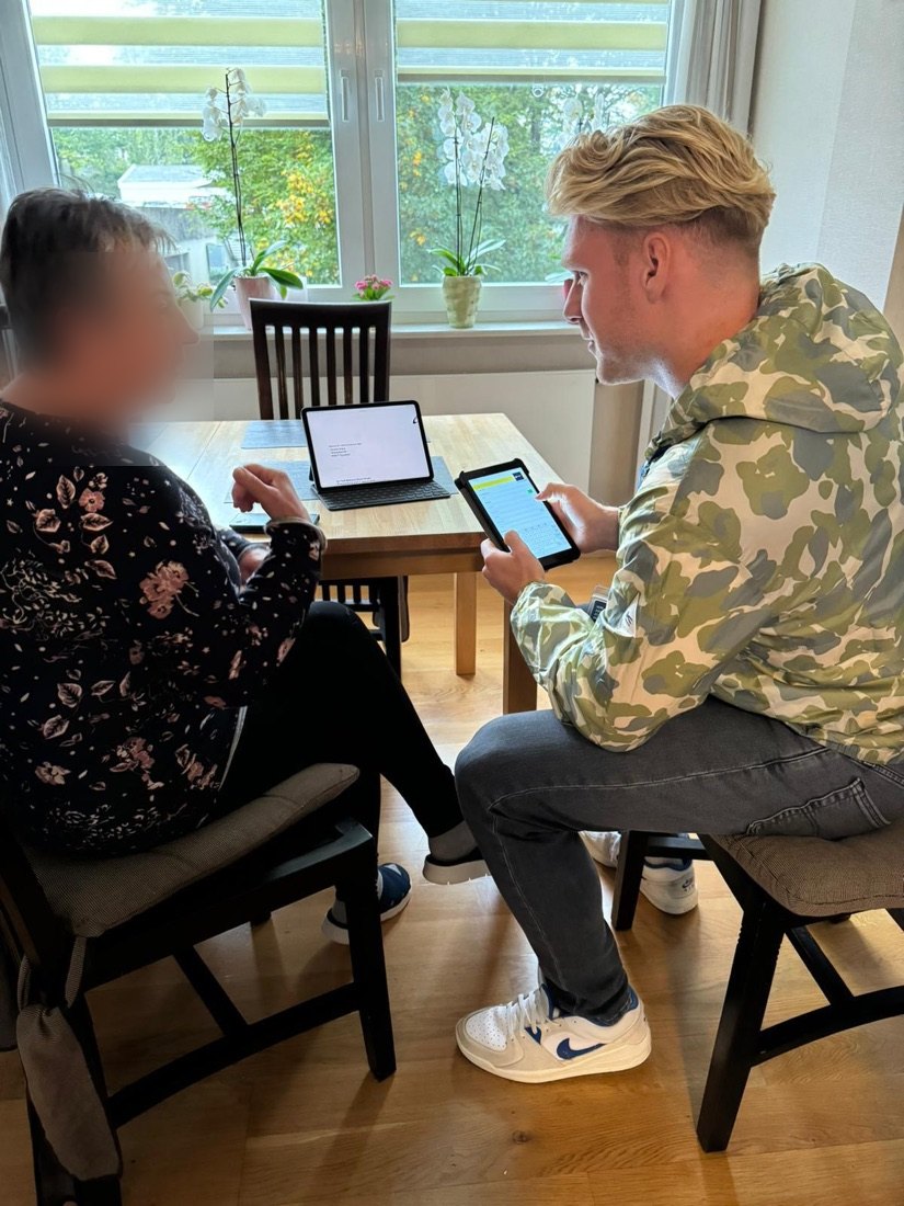 Vertragsabschluss per Tablet beim Kunden
